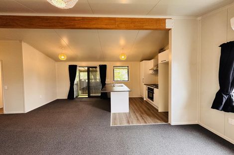 Photo of property in 67 Rhodes Drive, Kelvin Grove, Palmerston North, 4414
