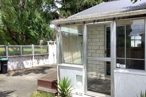 Photo of property in 72 Waratah Street, Avondale, Christchurch, 8061