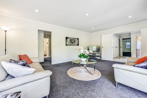 Photo of property in 4 Abergeldie Way, Cambridge, 3434