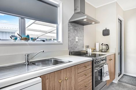 Photo of property in 16 Burtts Road, Durie Hill, Whanganui, 4500