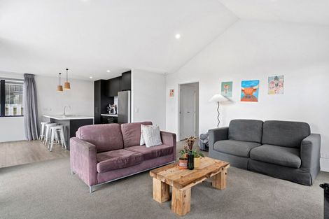 Photo of property in 42 Obelisk Street, Wanaka, 9305