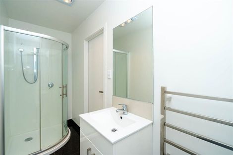 Photo of property in 1u3 June Place, Hamilton East, Hamilton, 3216