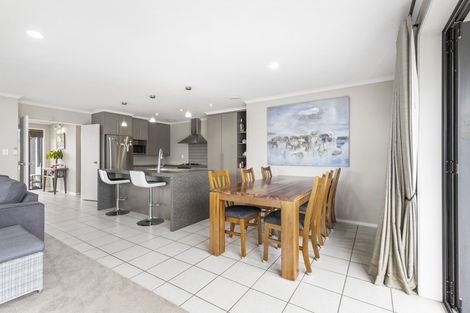 Photo of property in 15 Parkwood Place, Huntington, Hamilton, 3210