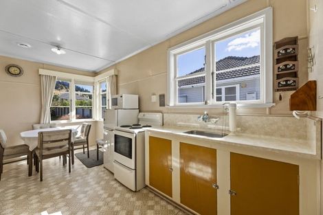 Photo of property in 8 Robertson Street, Oamaru North, Oamaru, 9400