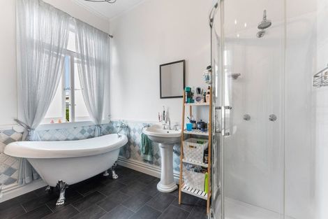 Photo of property in 11 Lewis Avenue, Aramoho, Whanganui, 4500