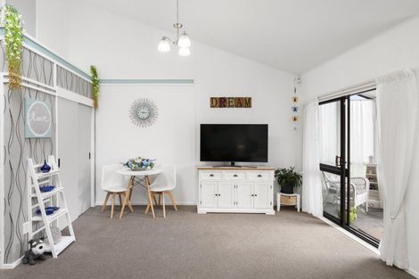 Photo of property in 10/151 Kitchener Road, Pukekohe, 2120