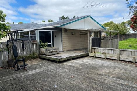 Photo of property in 3 Glenfinn Place, Massey, Auckland, 0614