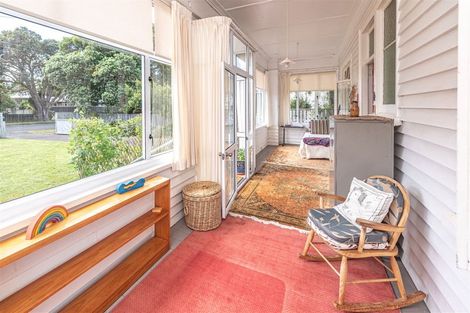 Photo of property in 35 College Street, College Estate, Whanganui, 4500