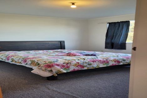 Photo of property in 9-11 Thimble Lane, Whitby, Porirua, 5024