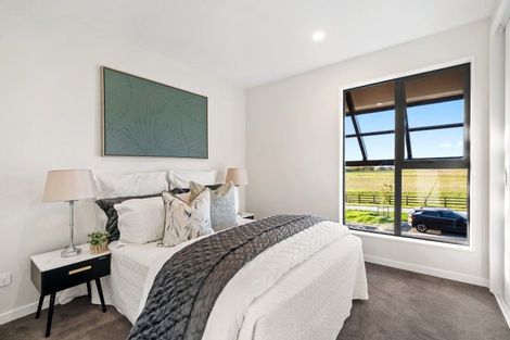 Photo of property in 1 Dorset Down Drive, Karaka, 2580