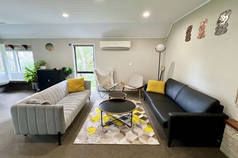 Photo of property in 200 Atkinson Road, Titirangi, Auckland, 0604