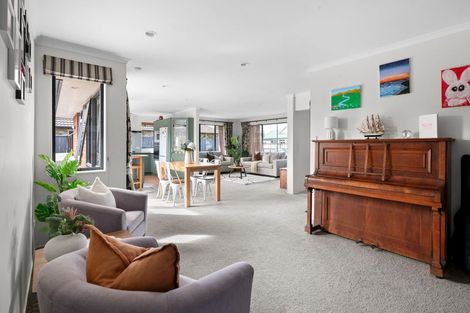 Photo of property in 3 Carisbrook Place, Rototuna North, Hamilton, 3210