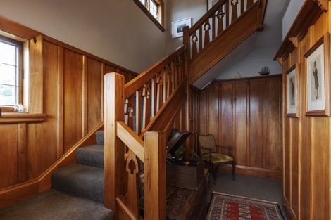 Photo of property in 2 Selwyn Road, Lyttelton, 8082