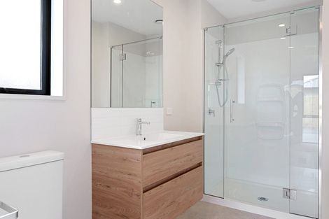 Photo of property in 33 Selfe Crescent, Burwood, Christchurch, 8083