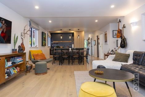 Photo of property in 50 Great North Road, Riverhead, 0820