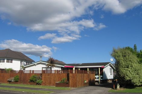 Photo of property in 5 Camden Place, Papatoetoe, Auckland, 2025