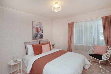 Photo of property in 33 Peer Street, Upper Riccarton, Christchurch, 8041