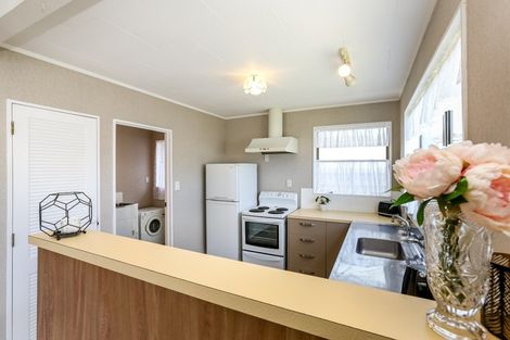 Photo of property in 13 Karamu Street, Strandon, New Plymouth, 4312