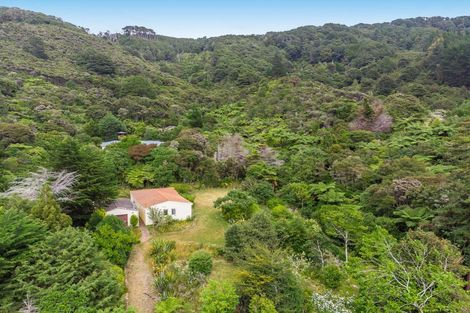 Photo of property in 41 Gardiner Grove, Wainuiomata, Lower Hutt, 5014