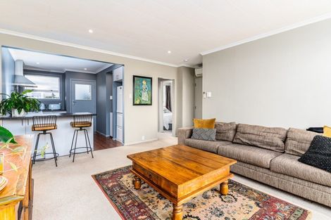 Photo of property in 12 Kiwi Court, Roslyn, Palmerston North, 4414
