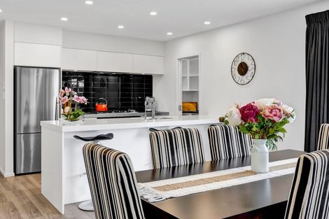 Photo of property in 16 Jules Crescent, Bell Block, New Plymouth, 4312