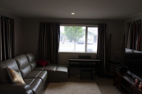 Photo of property in 16 Newman Road, Rolleston, 7614