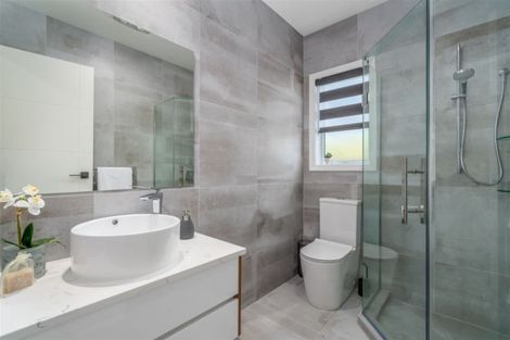 Photo of property in 12 Walter Ruddock Avenue, Kumeu, 0810