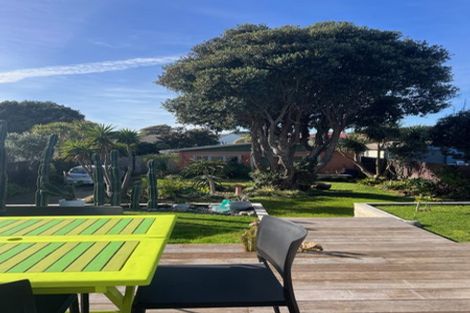 Photo of property in 32 Matai Street, Castlecliff, Whanganui, 4501