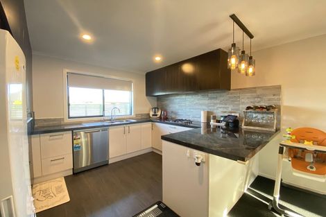 Photo of property in 18 Reuben Avenue, Rolleston, 7615