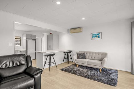 Photo of property in 6 Gipps Place, Tamatea, Napier, 4112