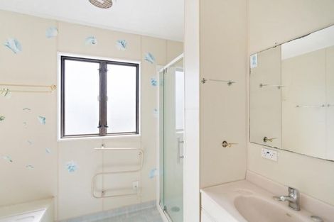 Photo of property in 2/77 Fitzroy Street, Papatoetoe, Auckland, 2104