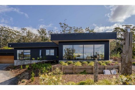 Photo of property in 31 Alderton Drive, Kerikeri, 0230