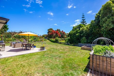 Photo of property in 27 Smithfield Road, Waikanae, 5391