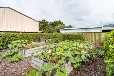 Photo of property in 3 Camellia Lane, Carterton, 5713