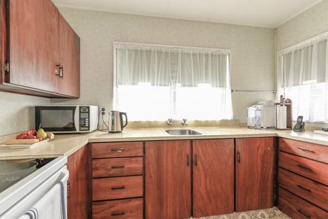 Photo of property in 3/200 Karaitiana Street, Frimley, Hastings, 4120