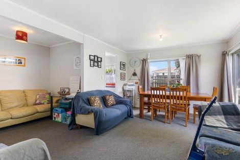 Photo of property in 1/50 John Walker Drive, Manurewa, Auckland, 2102