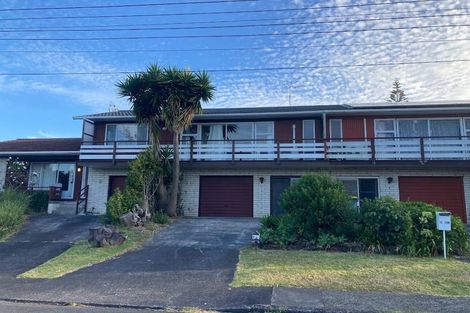 Photo of property in 1b/2 Divich Avenue, Te Atatu South, Auckland, 0610