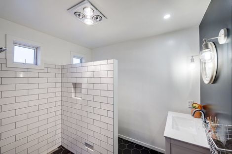 Photo of property in 51 Napier Road, Havelock North, 4130