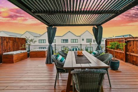 Photo of property in 18 Porowha Road, Westgate, Auckland, 0814