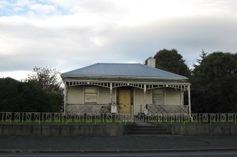 Photo of property in 17 Lanark Street, Balclutha, 9230