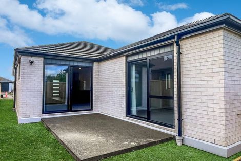 Photo of property in 14 Oakmill Drive, Casebrook, Christchurch, 8051