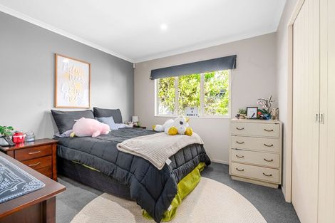 Photo of property in 76 Saint James Drive, Huntington, Hamilton, 3210