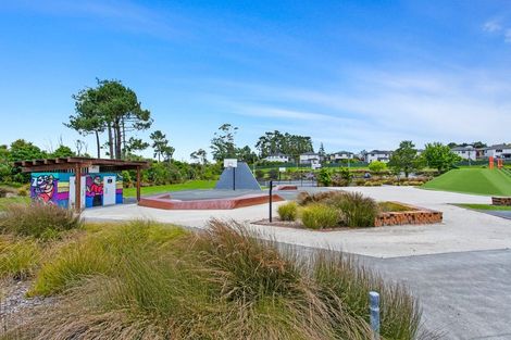 Photo of property in 1 Barrel Crescent, Swanson, Auckland, 0614