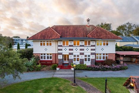 Photo of property in 70 Queen Street, Cambridge, 3434