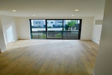 Photo of property in 5 Kaman Seasprite Road, Hobsonville, Auckland, 0616