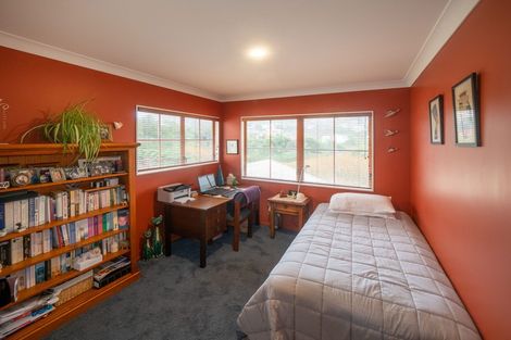 Photo of property in 51 Lakewood Avenue, Churton Park, Wellington, 6037