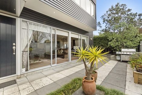 Photo of property in 23u5 Marama Street, Frankton, Hamilton, 3204