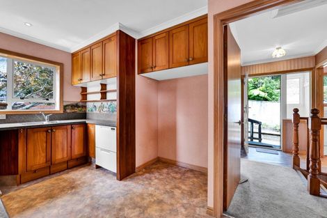 Photo of property in 64 Waiwaka Terrace, Strandon, New Plymouth, 4312