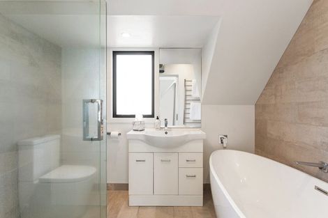 Photo of property in 2 Wairarapa Terrace, Merivale, Christchurch, 8014