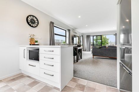 Photo of property in 14/11u Errol Close, Burbush, Hamilton, 3288